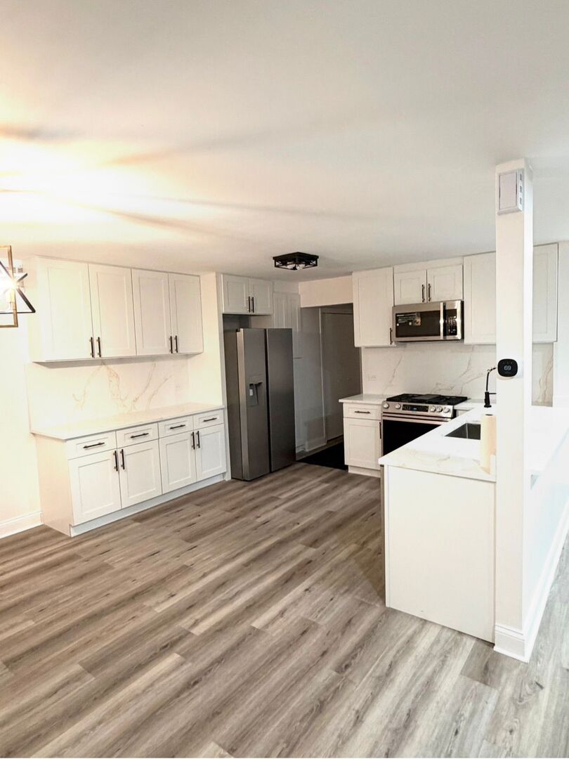 8925 Pheasant Lake Drive, Tinley Park, IL 60487