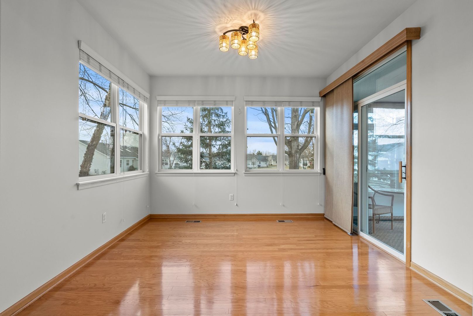 1534 W Cadillac Circle, Romeoville, IL 60446