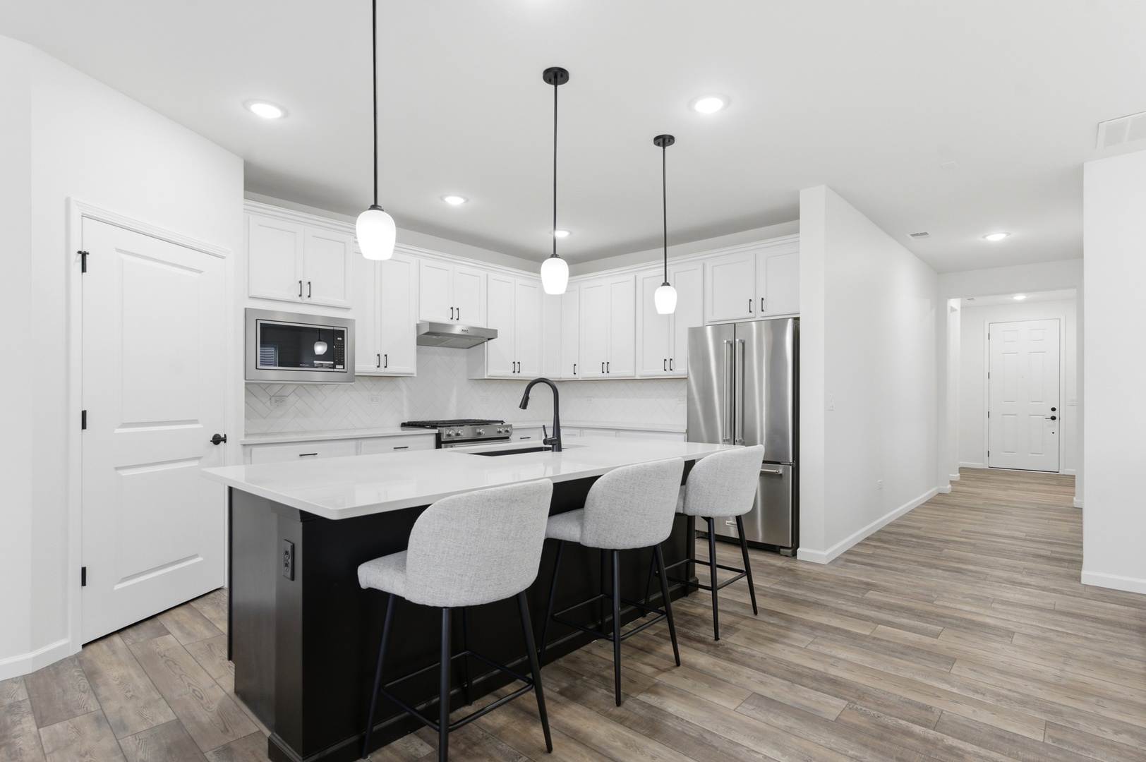 3279 Oak Creek Lane, Aurora, IL 60503