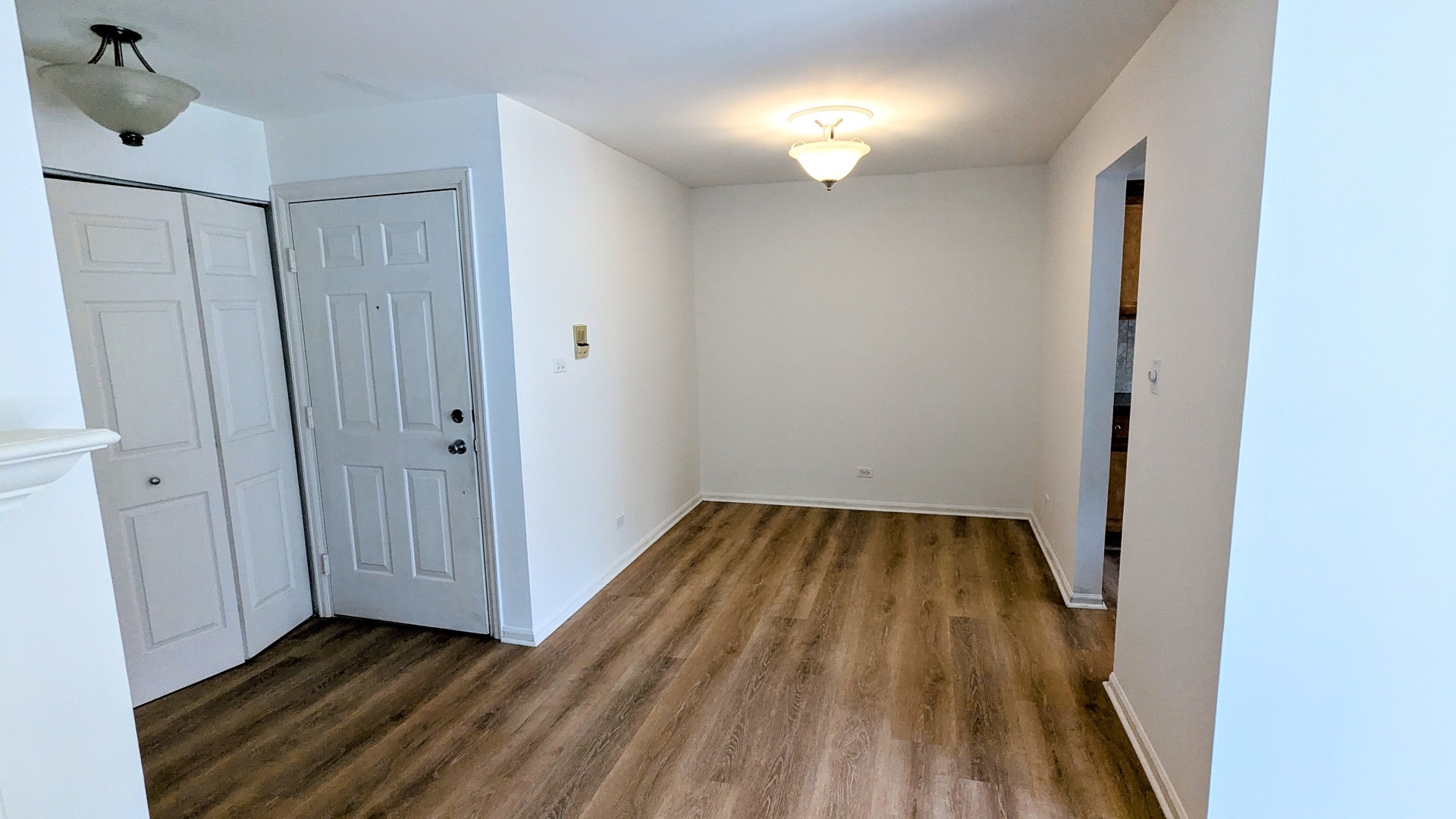 54 Plymouth Court #102D, Naperville, IL 60565