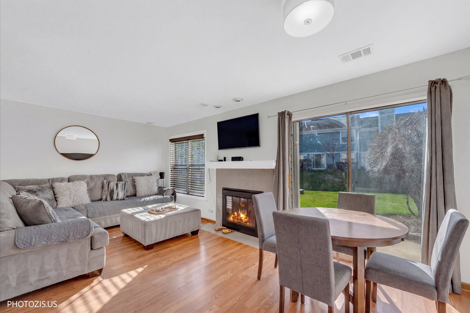 208 Westminster Court #D, Schaumburg, IL 60193