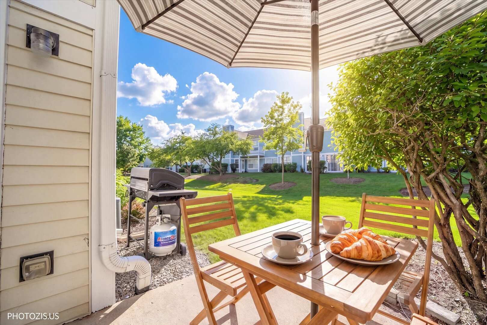 208 Westminster Court #D, Schaumburg, IL 60193