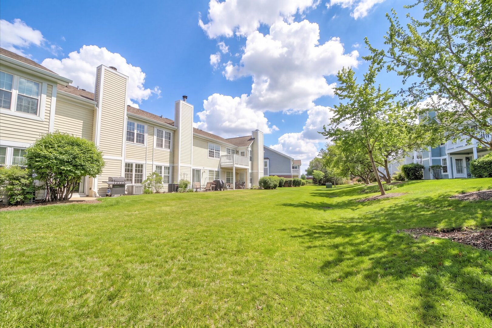 208 Westminster Court #D, Schaumburg, IL 60193