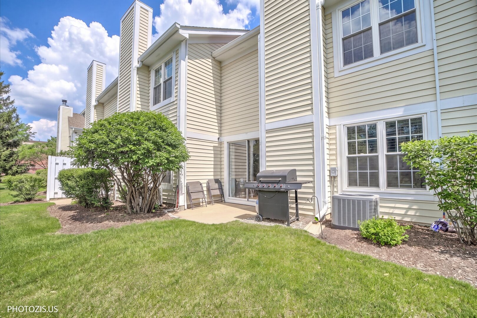 208 Westminster Court #D, Schaumburg, IL 60193