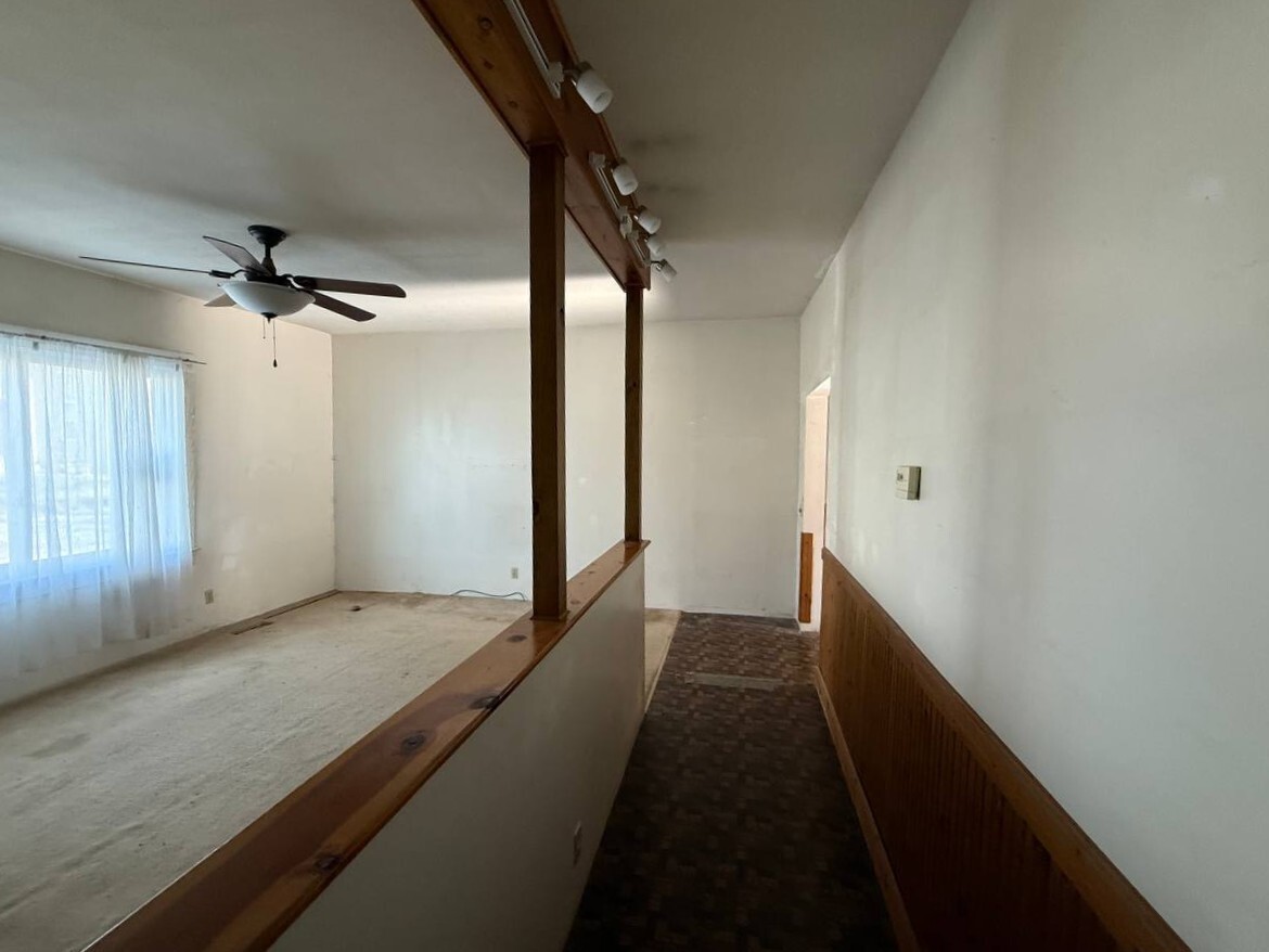 209 N Benton Street, New Athens, IL 62264