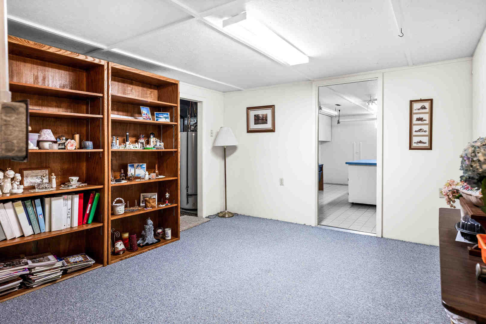 2203 Oakwood Avenue, Bloomington, IL 61704