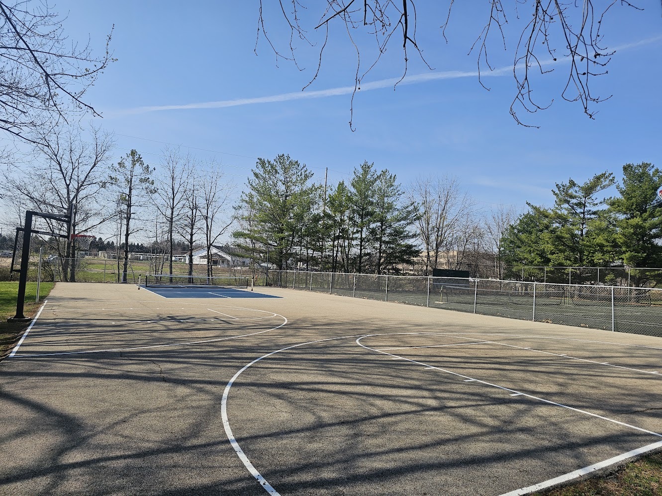 2203 Oakwood Avenue, Bloomington, IL 61704