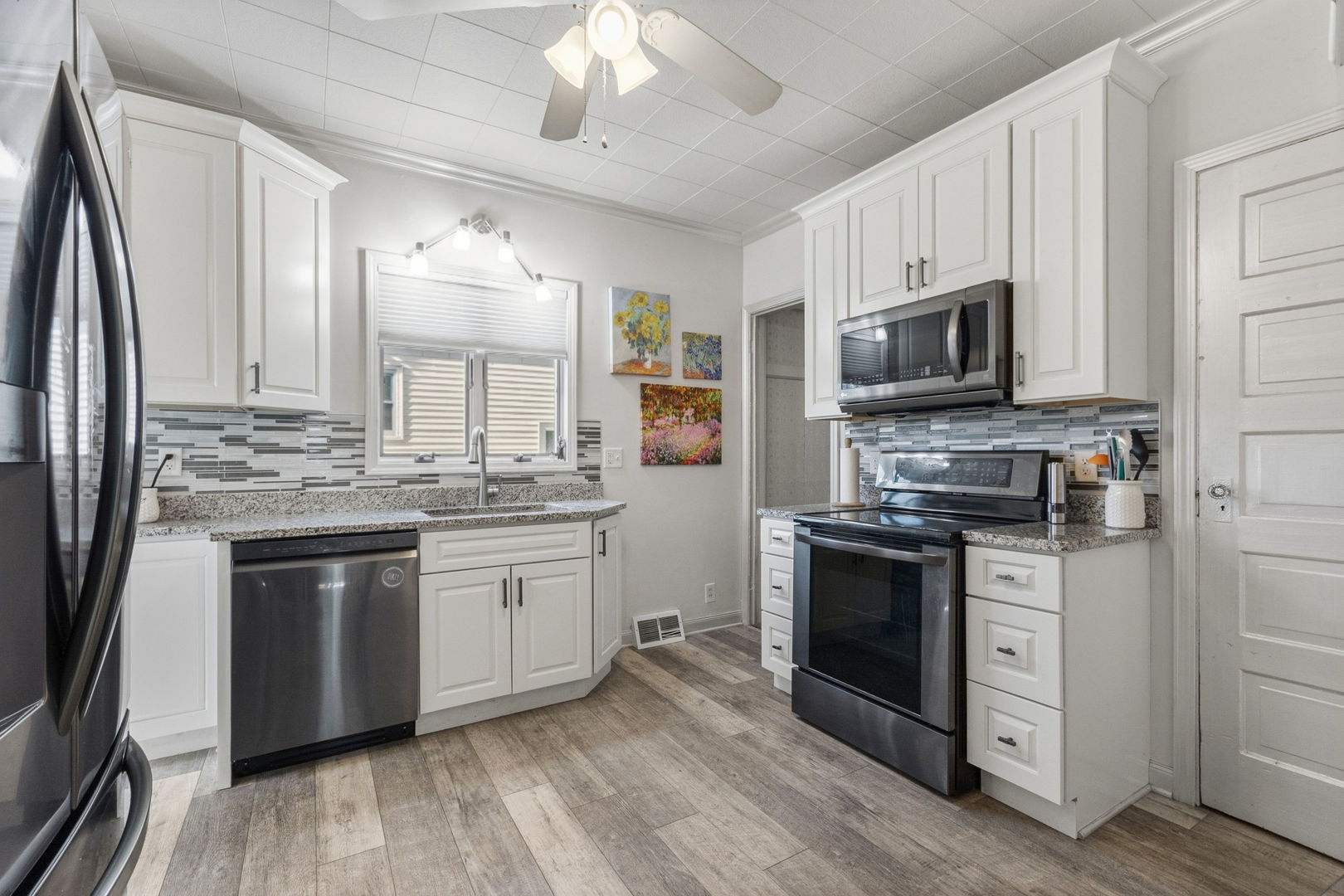 920 W Park Avenue, Joliet, IL 60436