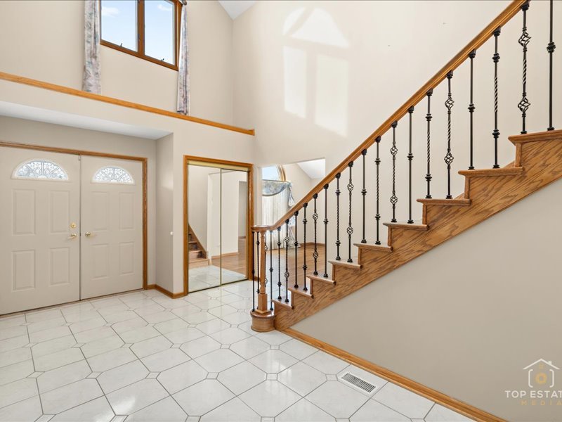 13124.W. Beaver Lake Common, Homer Glen, IL 60491