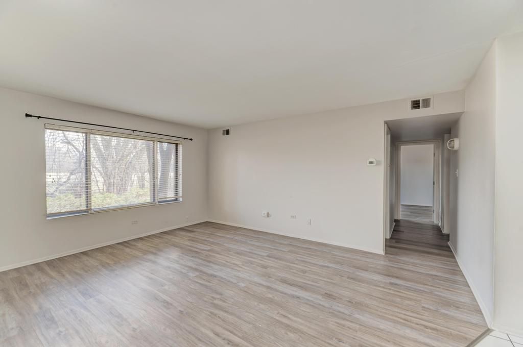 6103 Knoll Valley Drive #104, Willowbrook, IL 60527