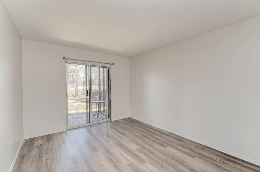 6103 Knoll Valley Drive #104, Willowbrook, IL 60527