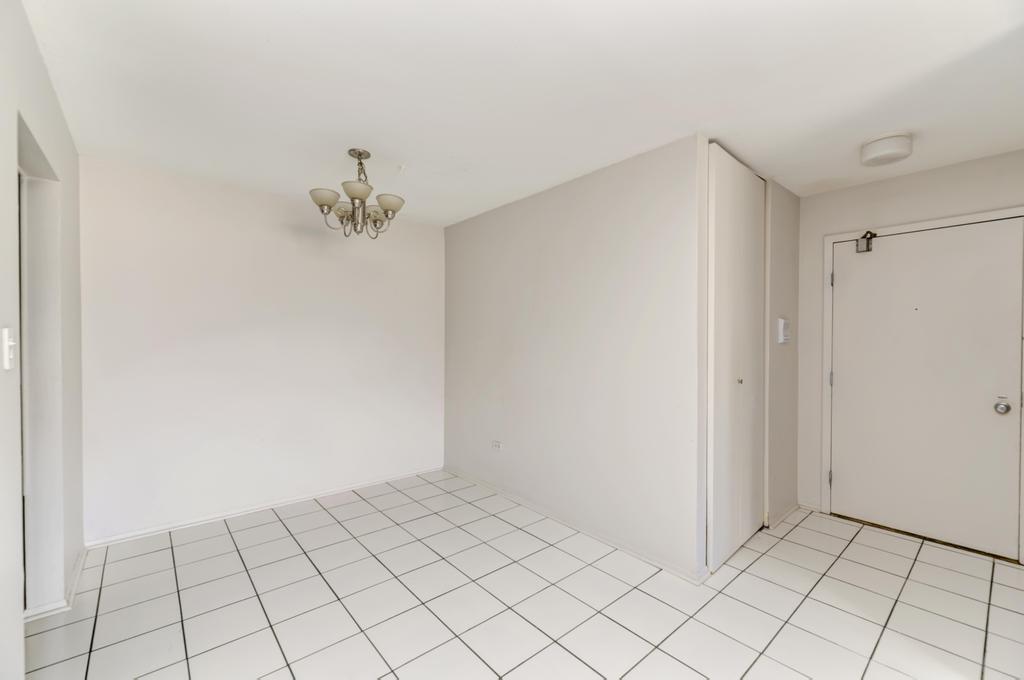 6103 Knoll Valley Drive #104, Willowbrook, IL 60527