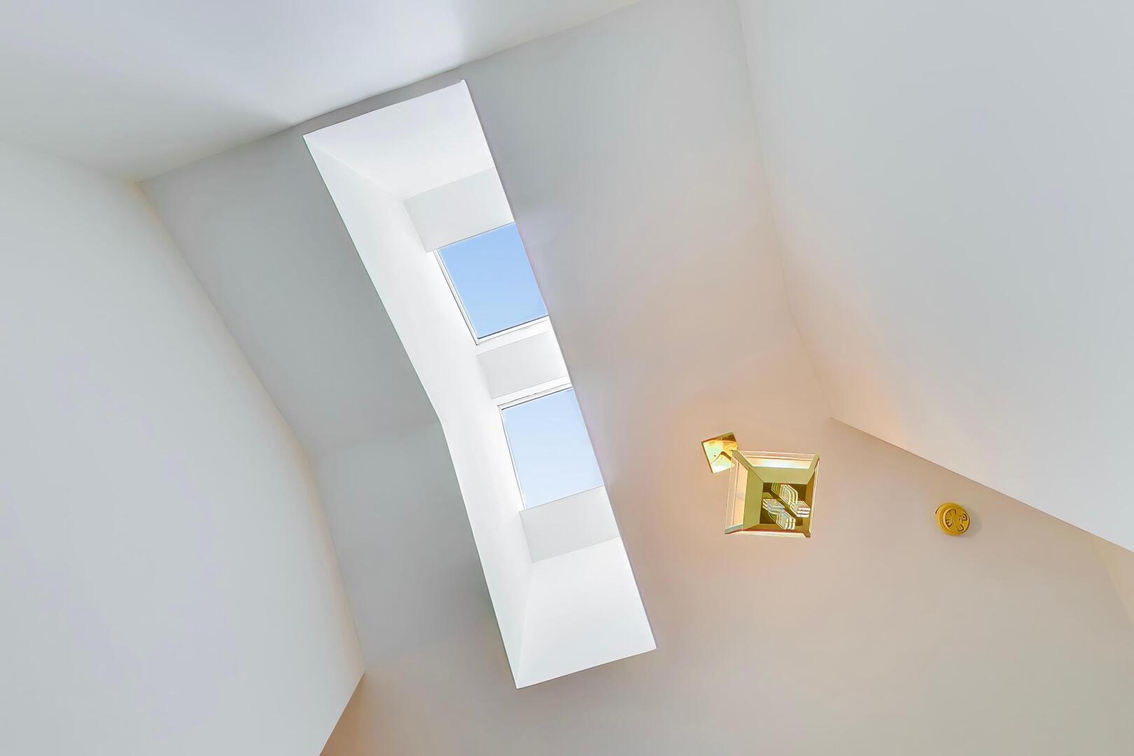 943 W Essex Place, Arlington Heights, IL 60004