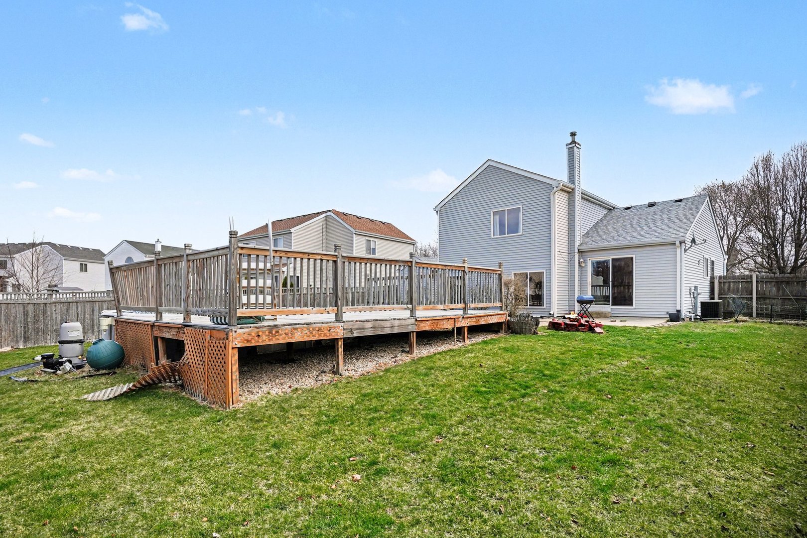 909 Mission Boulevard, Joliet, IL 60436