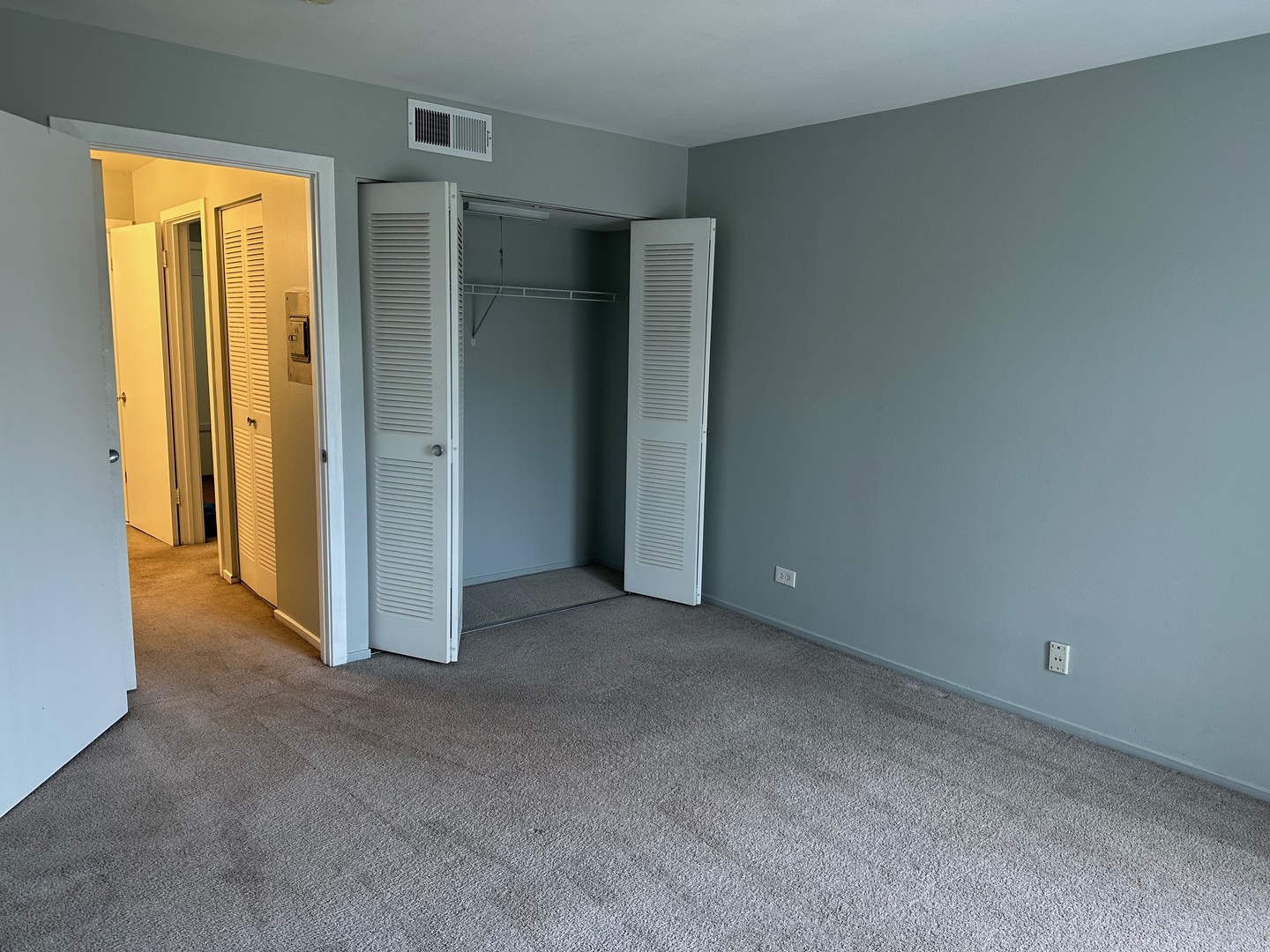 1931 PRAIRIE Square #226, Schaumburg, IL 60173