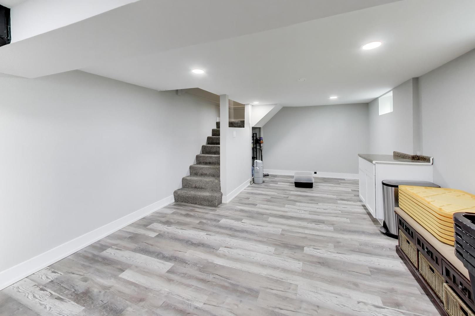 321 S Gilbert Avenue, La Grange, IL 60525