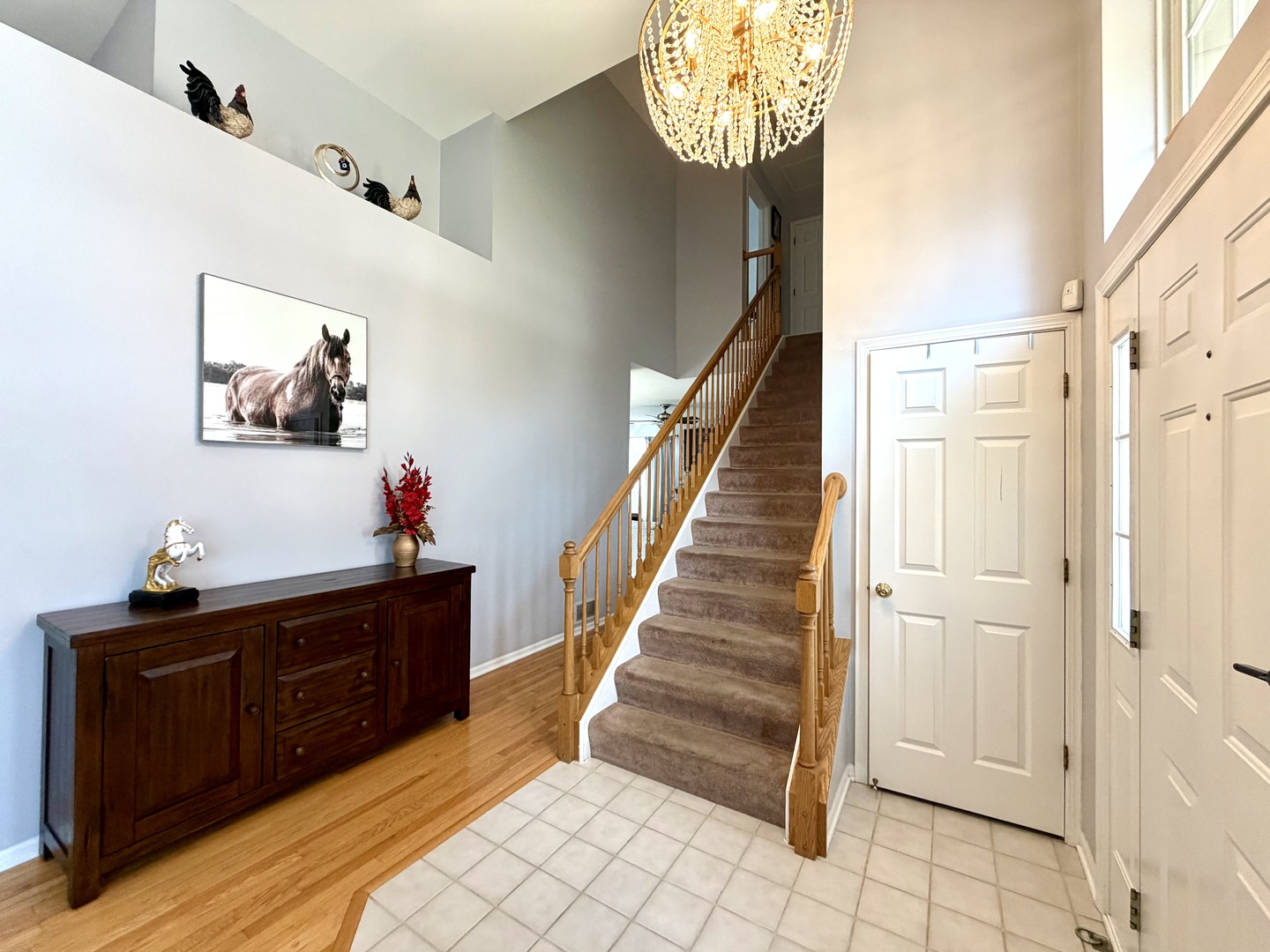 2123 Skylane Drive, Naperville, IL 60564