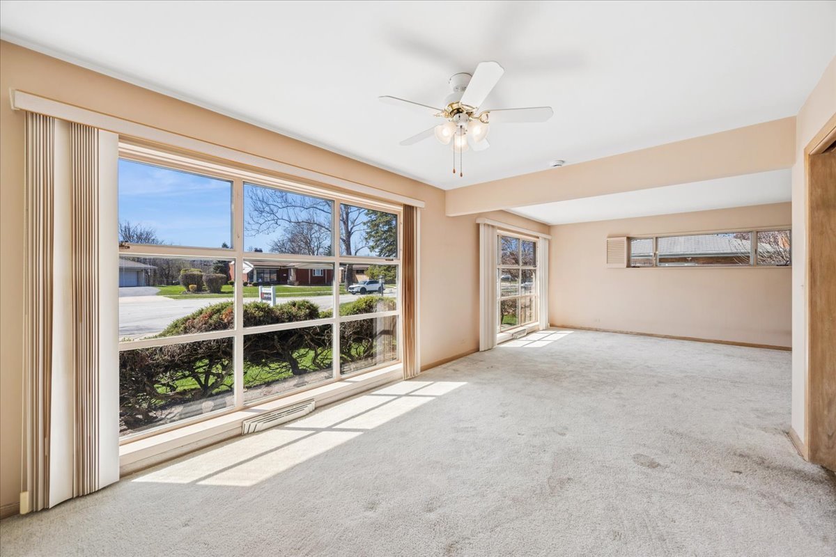 10406 Preston Street, Westchester, IL 60154