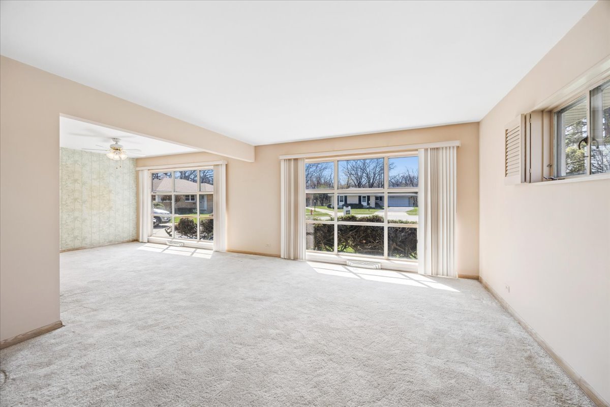 10406 Preston Street, Westchester, IL 60154