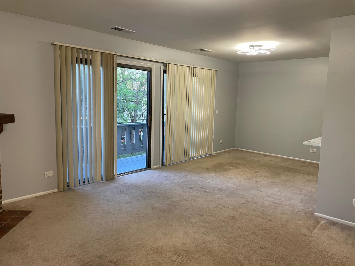 287 Pembridge Lane #B2, Schaumburg, IL 60193