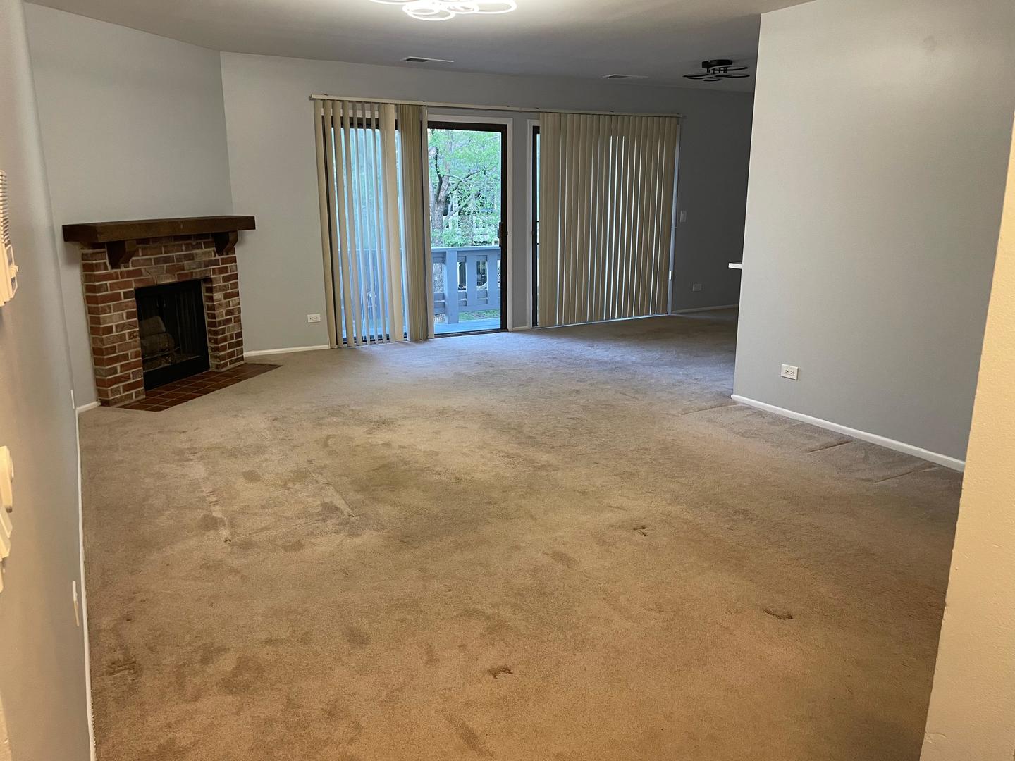287 Pembridge Lane #B2, Schaumburg, IL 60193