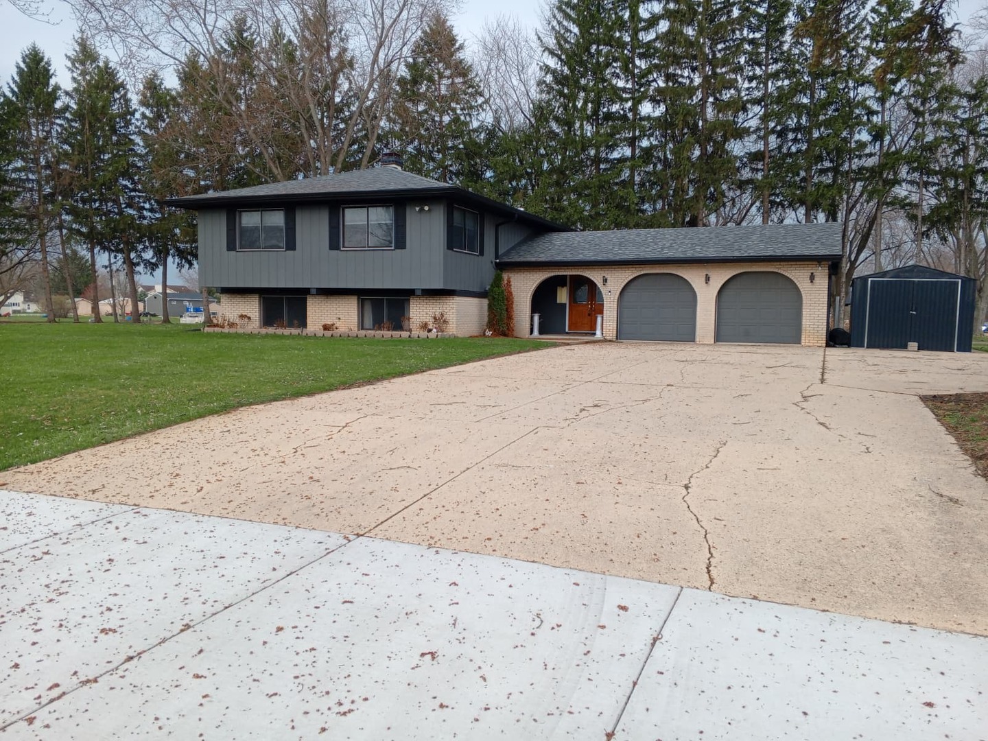 4N580 Chatham Court, West Chicago, IL 60185