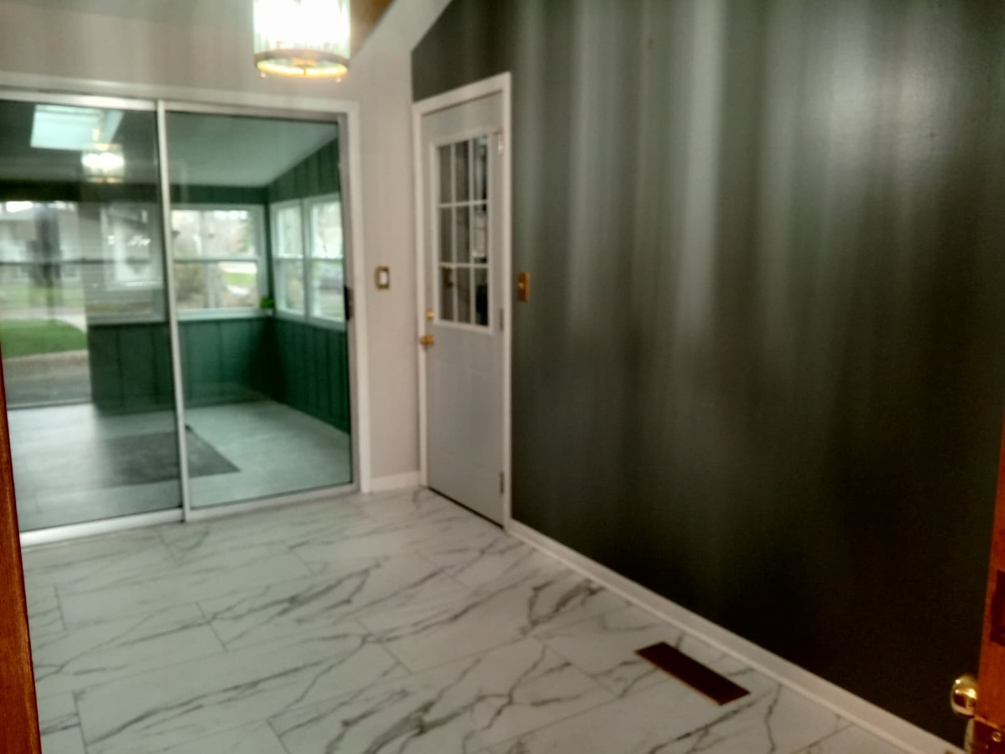 4N580 Chatham Court, West Chicago, IL 60185