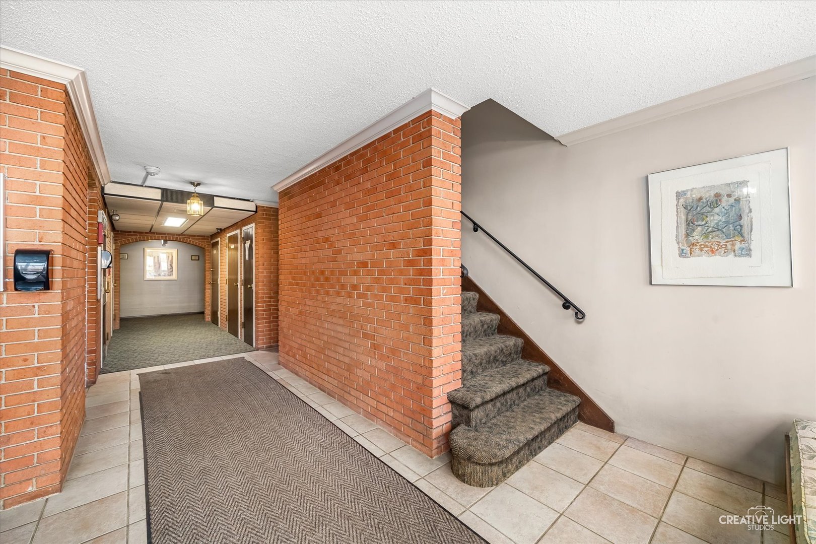 1050 N Farnsworth Avenue #403, Aurora, IL 60505