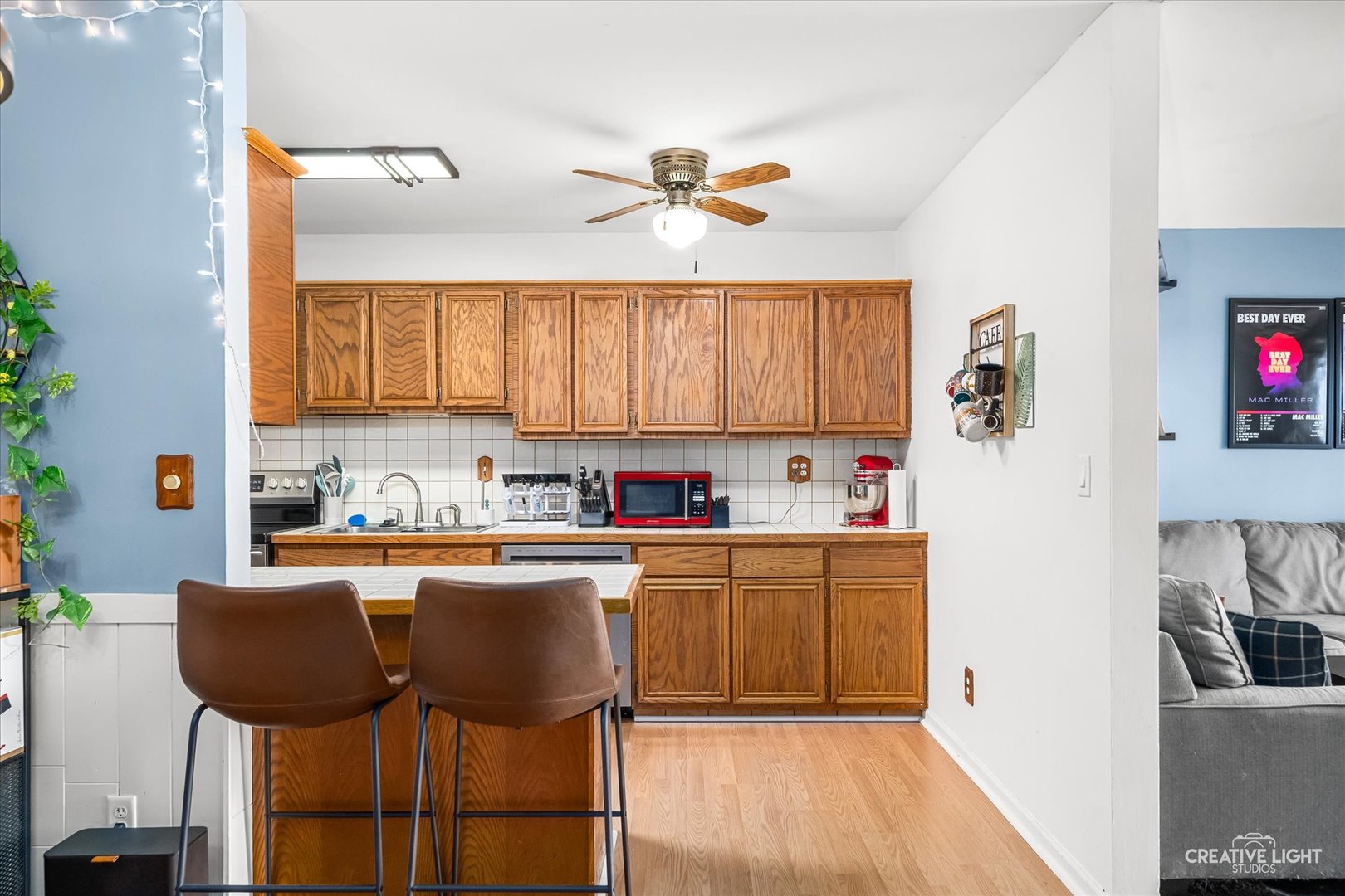 1050 N Farnsworth Avenue #403, Aurora, IL 60505