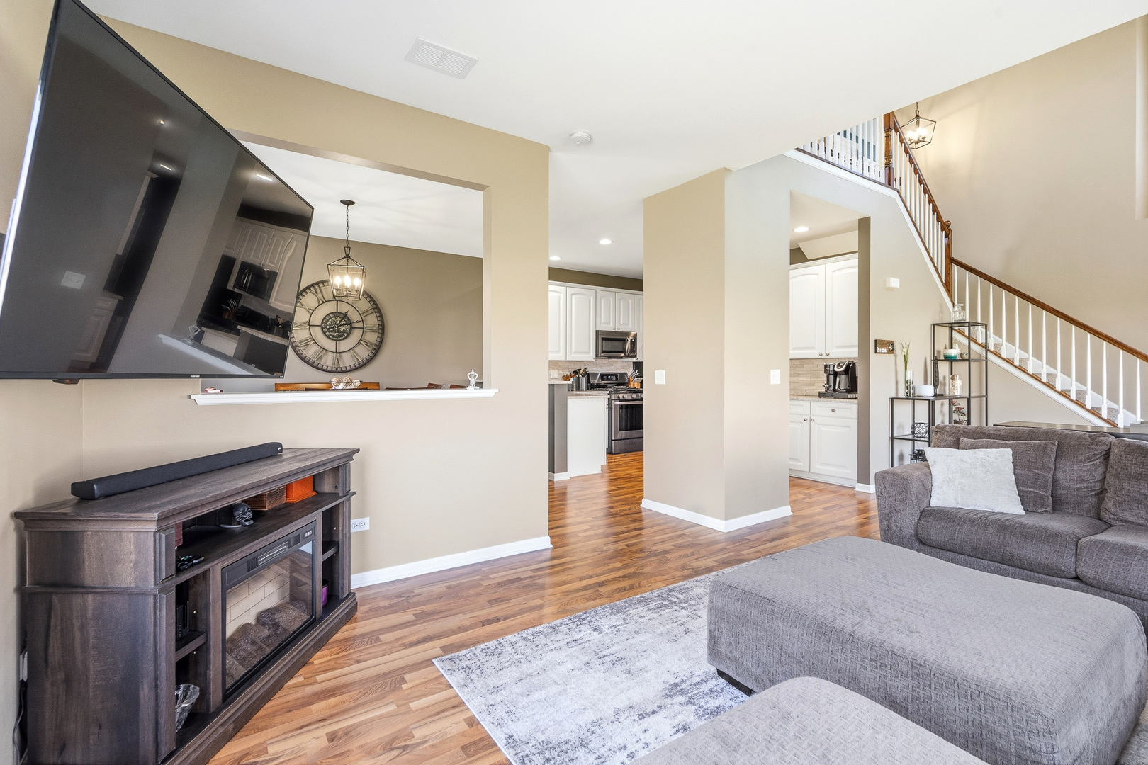 17634 S ALTA Drive, Lockport, IL 60441