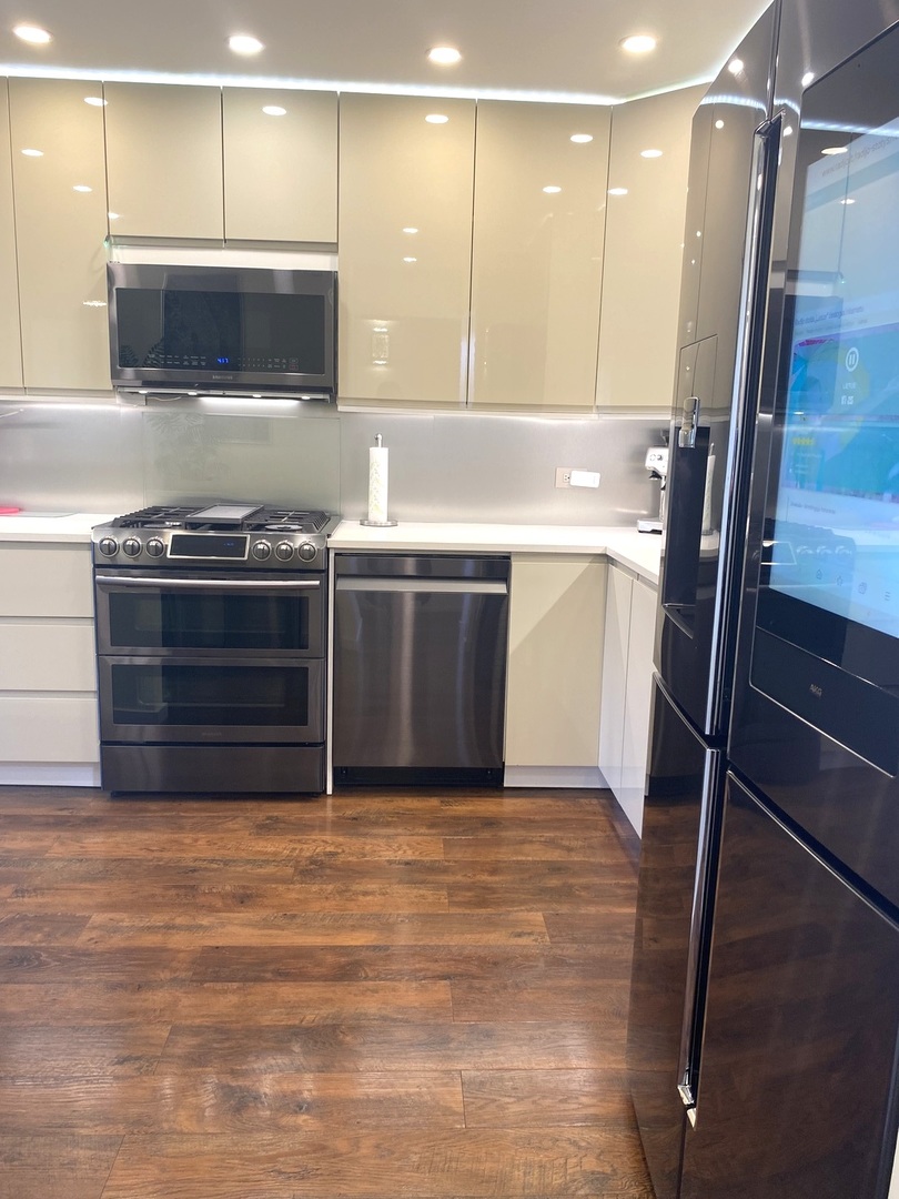 14529 Walden Court #M3, Oak Forest, IL 60452