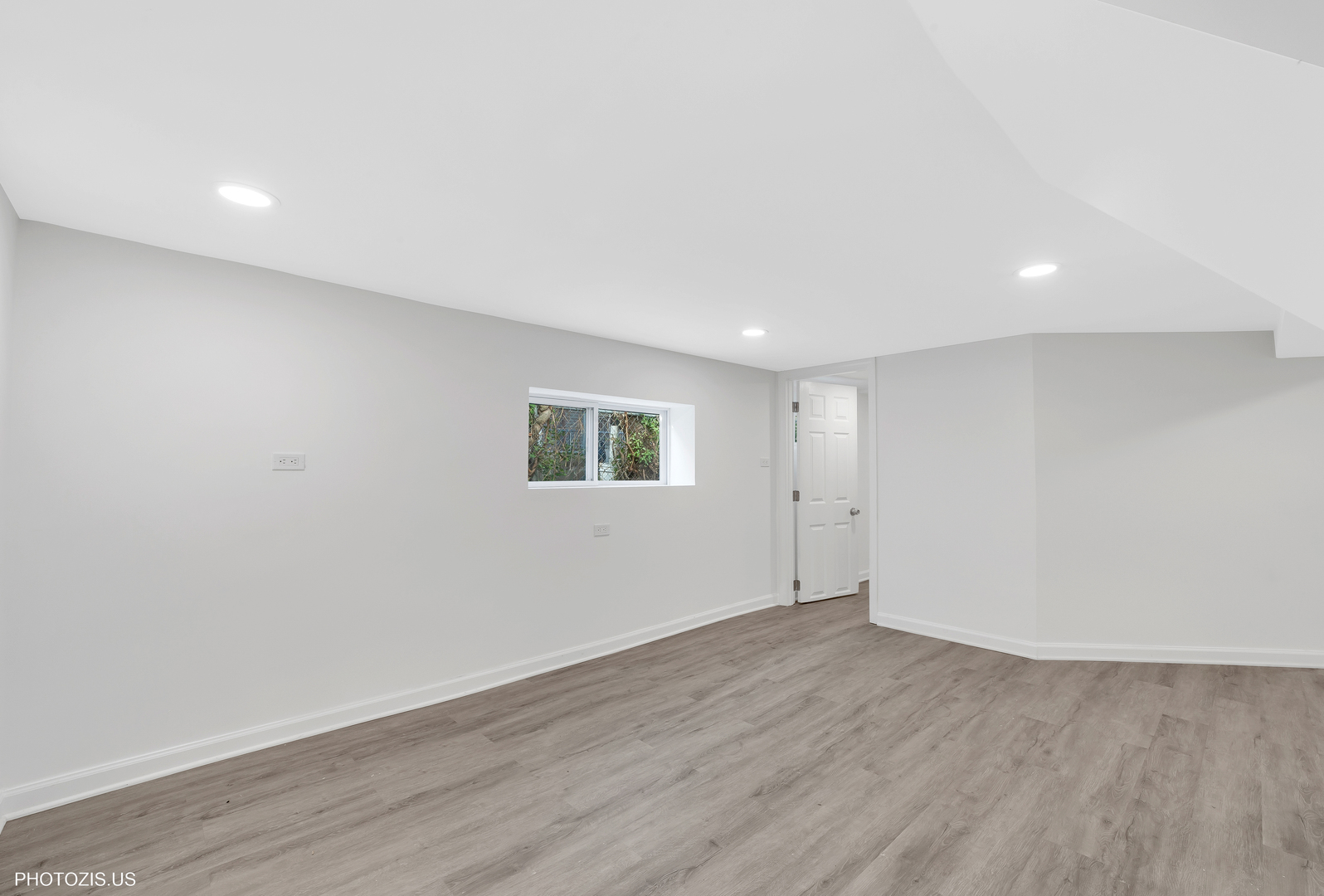 3649 N Overhill Avenue, Chicago, IL 60634