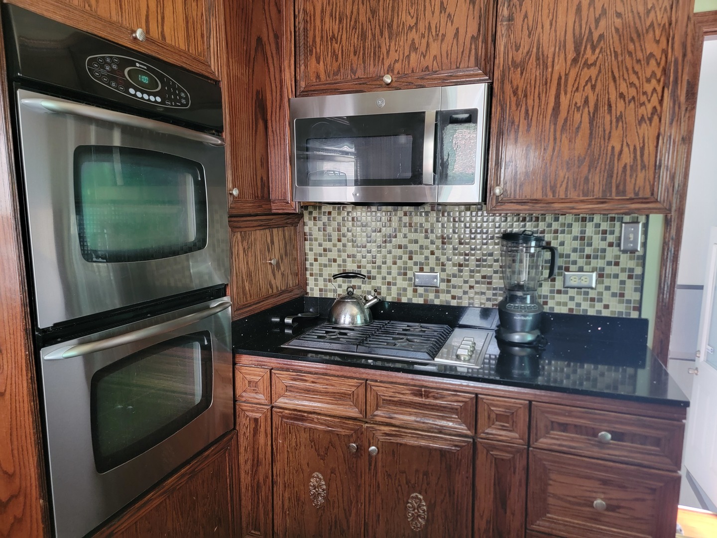 14529 S Emerald Avenue, Riverdale, IL 60827