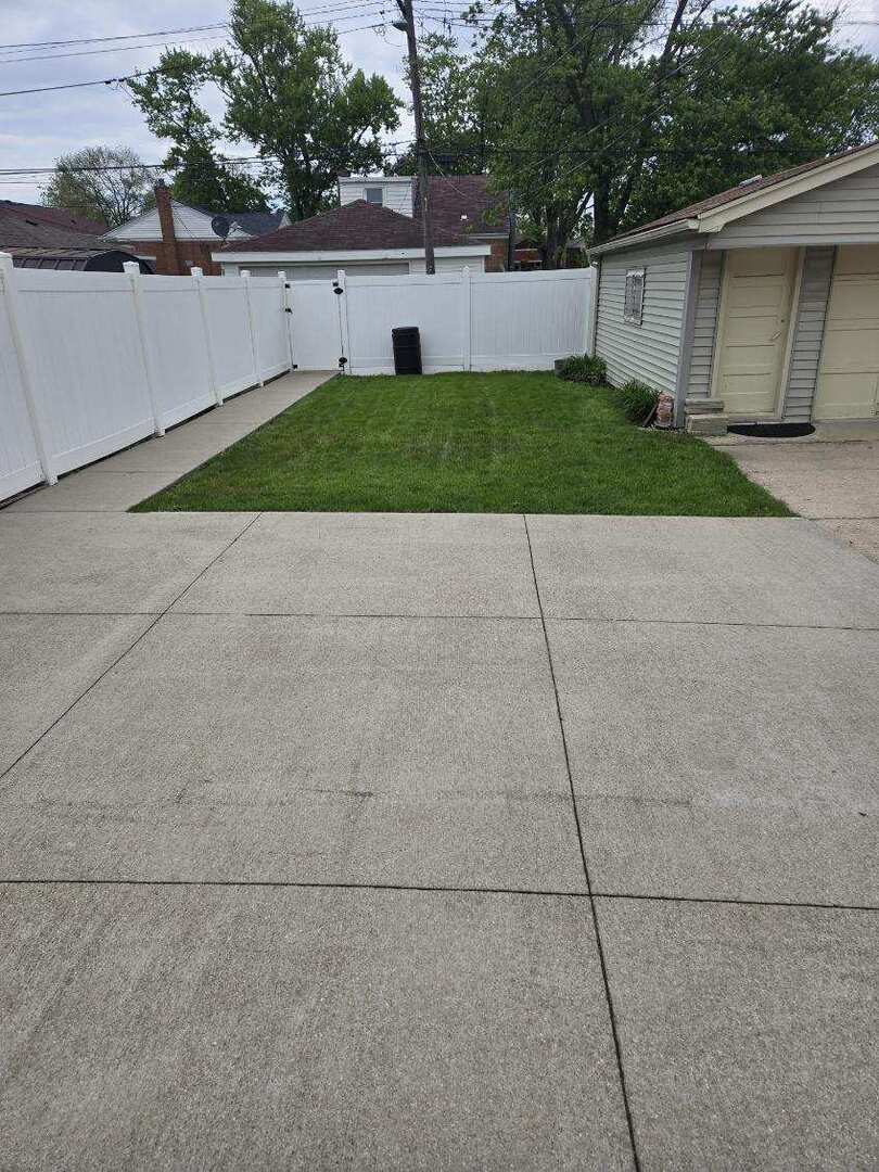 14529 S Emerald Avenue, Riverdale, IL 60827