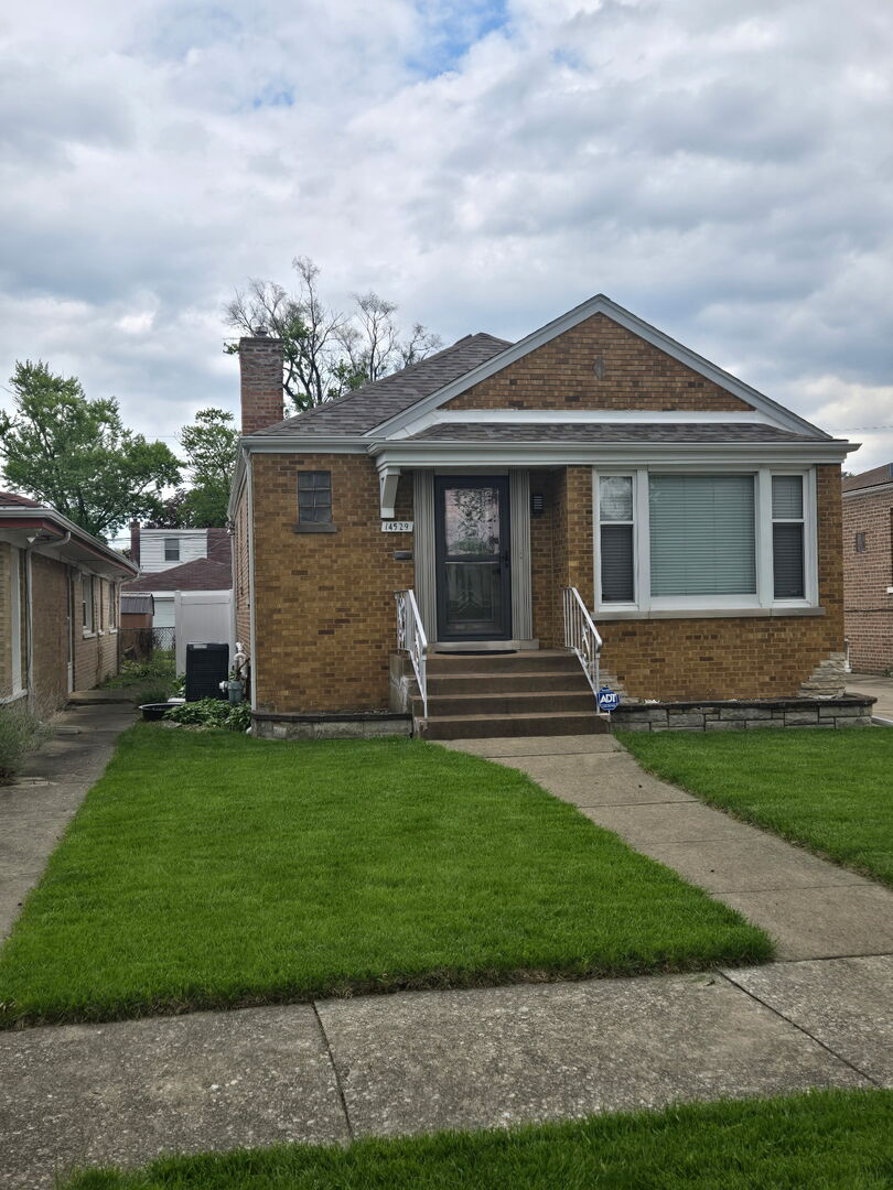 14529 S Emerald Avenue, Riverdale, IL 60827