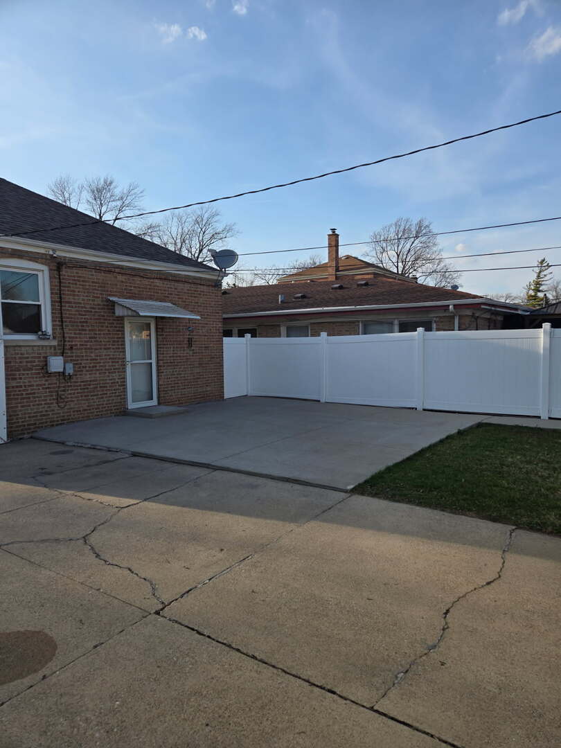 14529 S Emerald Avenue, Riverdale, IL 60827