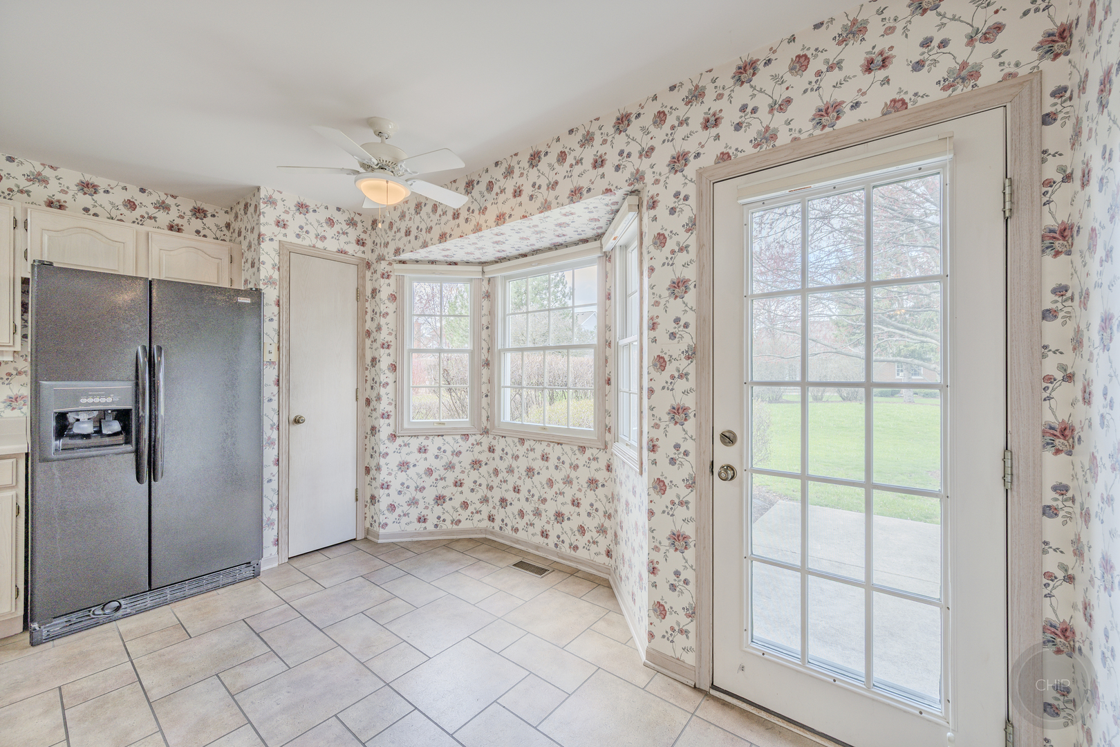 8444 Sandalwood Court, Darien, IL 60561