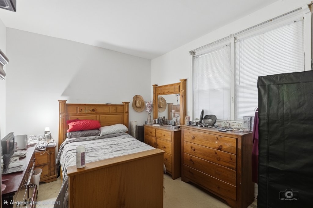 2144 Dewey Avenue, Evanston, IL 60201