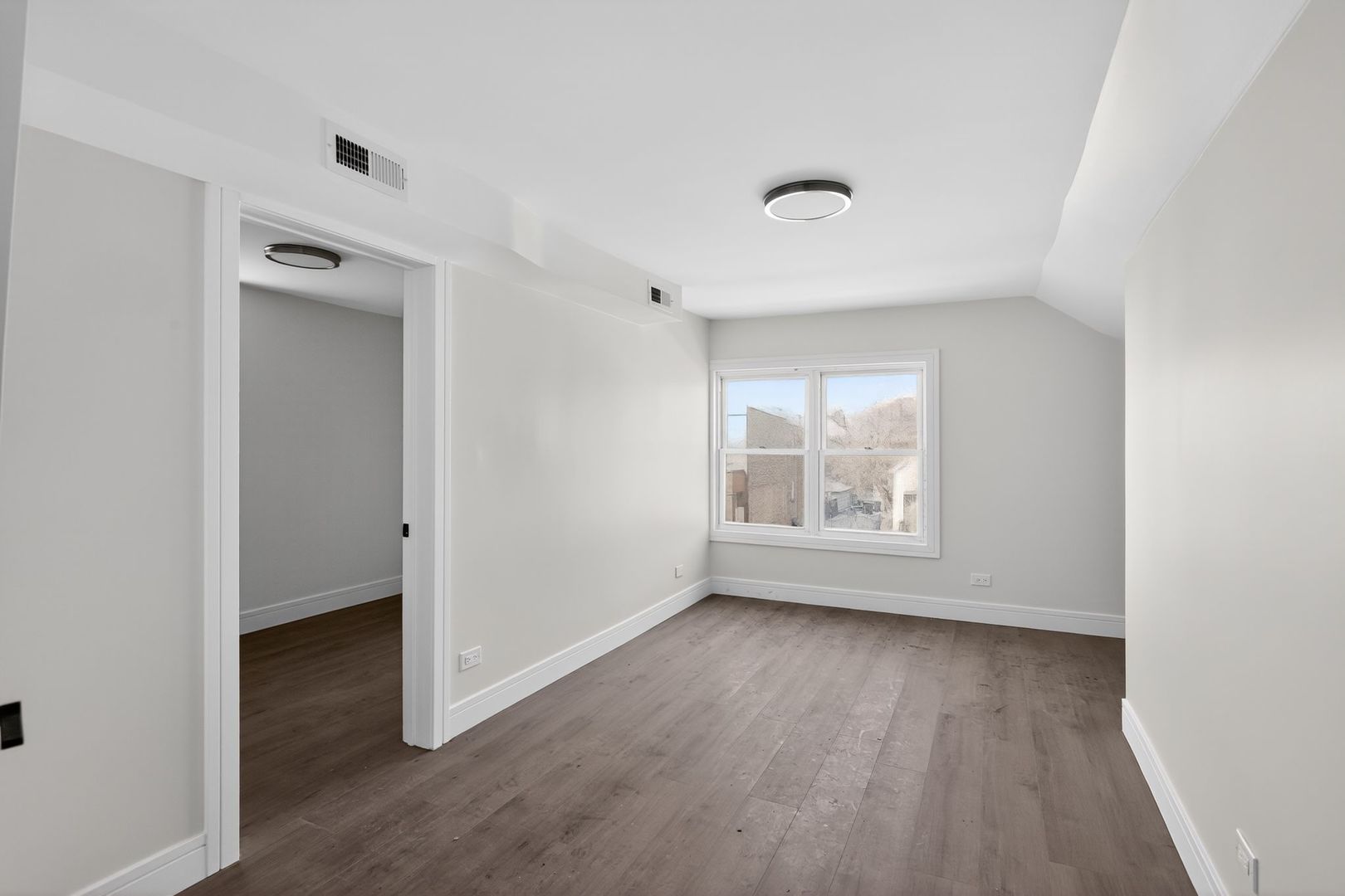 4845 W Congress Parkway, Chicago, IL 60644