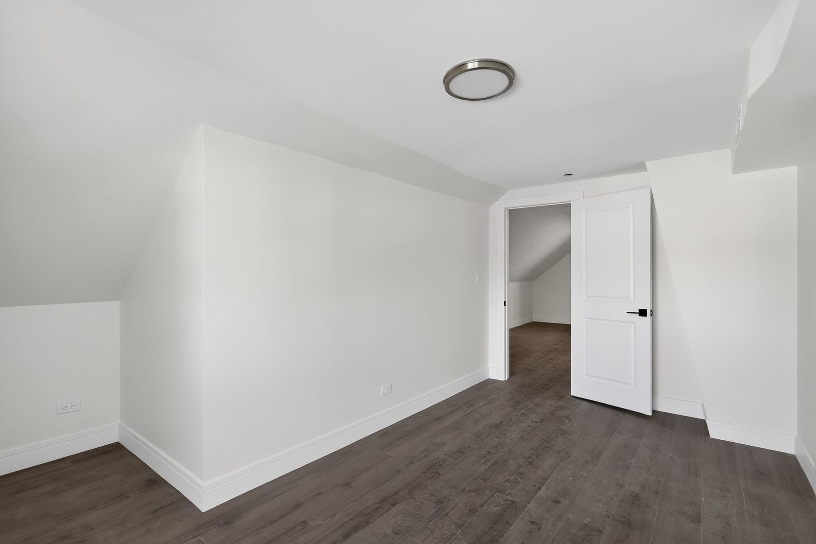 4845 W Congress Parkway, Chicago, IL 60644