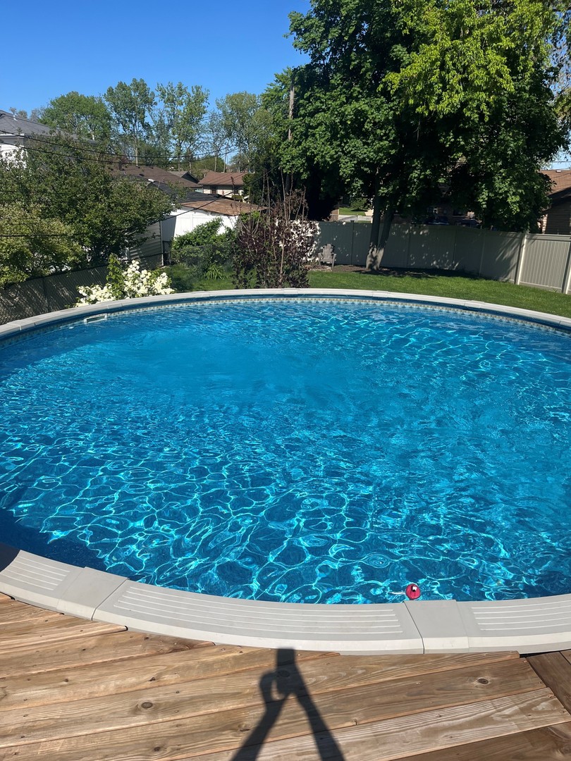 13017 Park Court, Crestwood, IL 60418