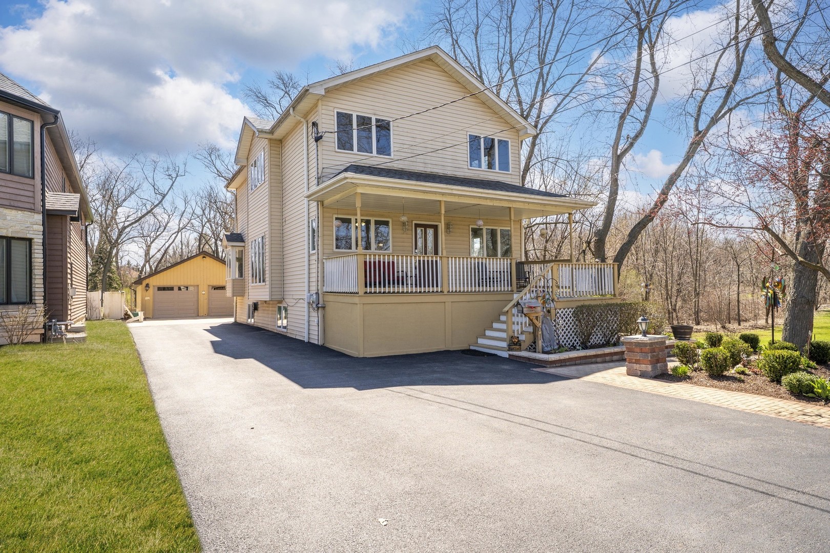 161 W Greenfield Avenue, Lombard, IL 60148