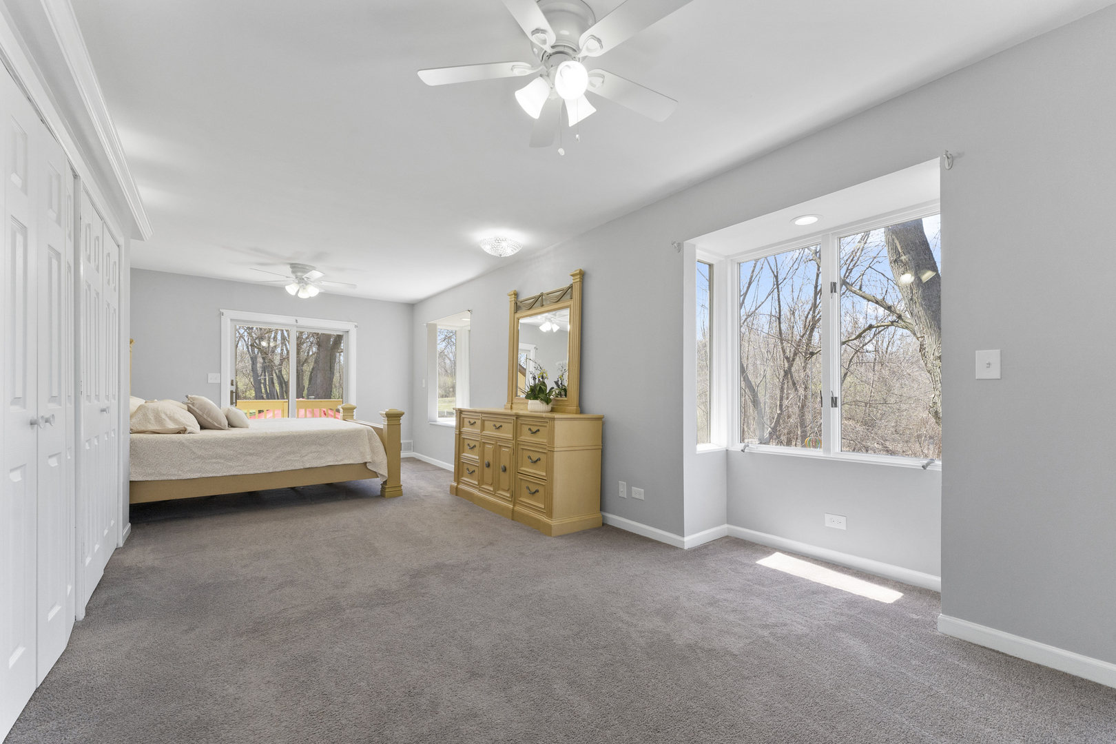 161 W Greenfield Avenue, Lombard, IL 60148