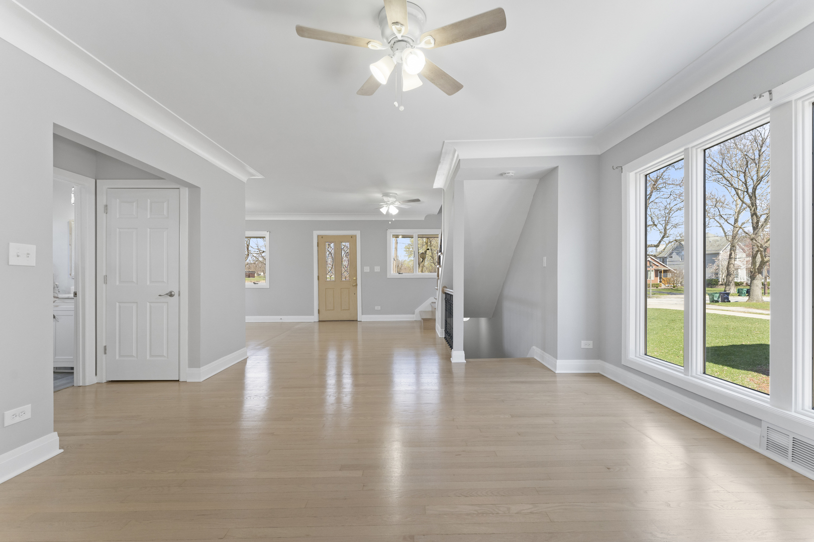 161 W Greenfield Avenue, Lombard, IL 60148