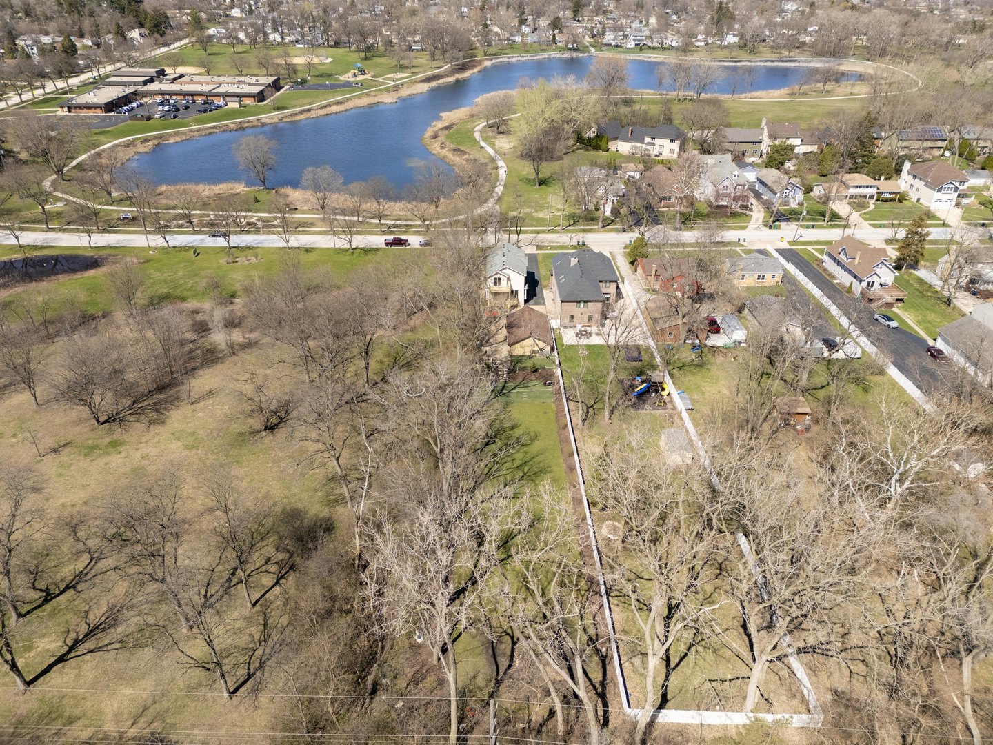 161 W Greenfield Avenue, Lombard, IL 60148