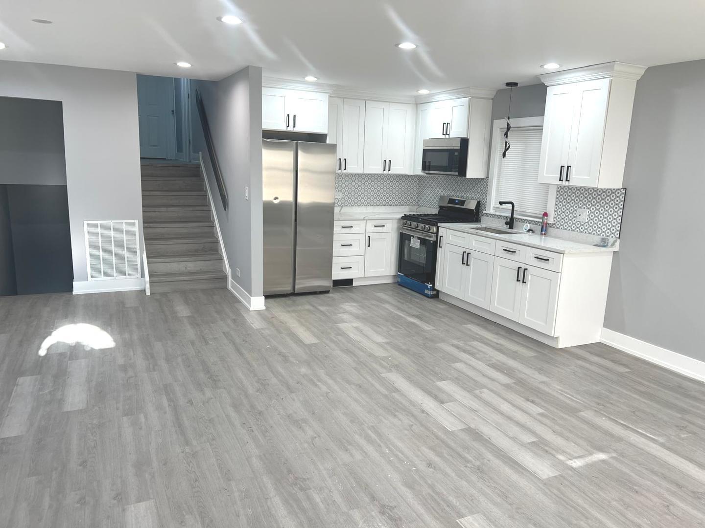 9339 S Burnside Avenue, Chicago, IL 60619