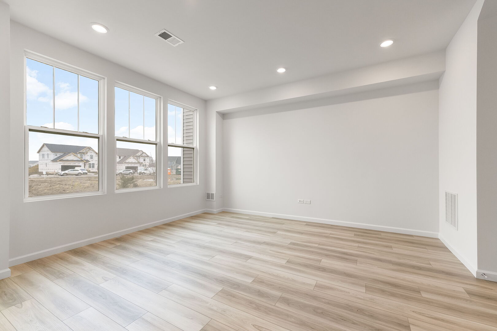 672 Switchgrass Way #58005, Bolingbrook, IL 60490