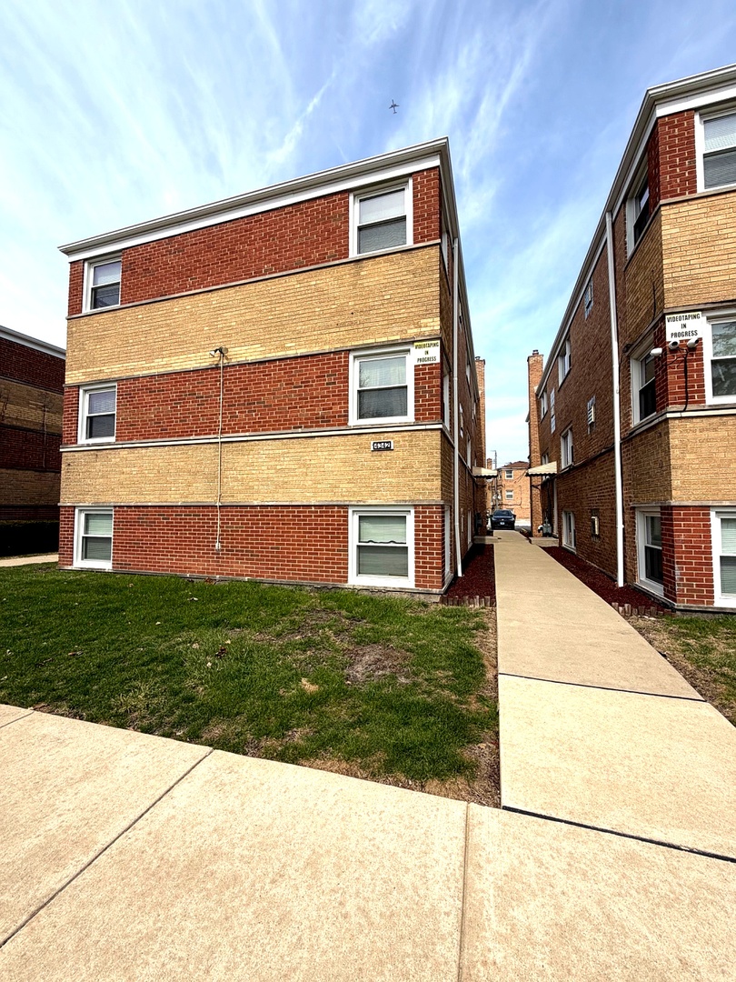 4342 WARREN Avenue, Hillside, IL 60162