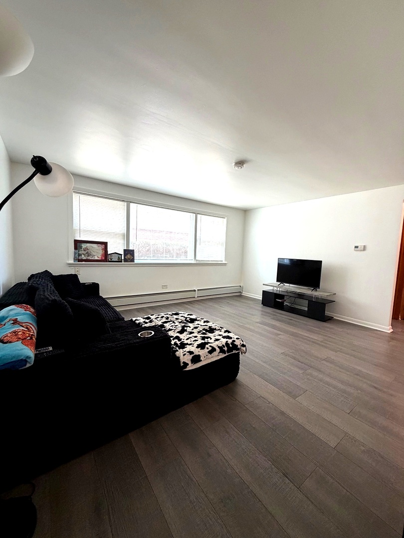 4342 WARREN Avenue, Hillside, IL 60162