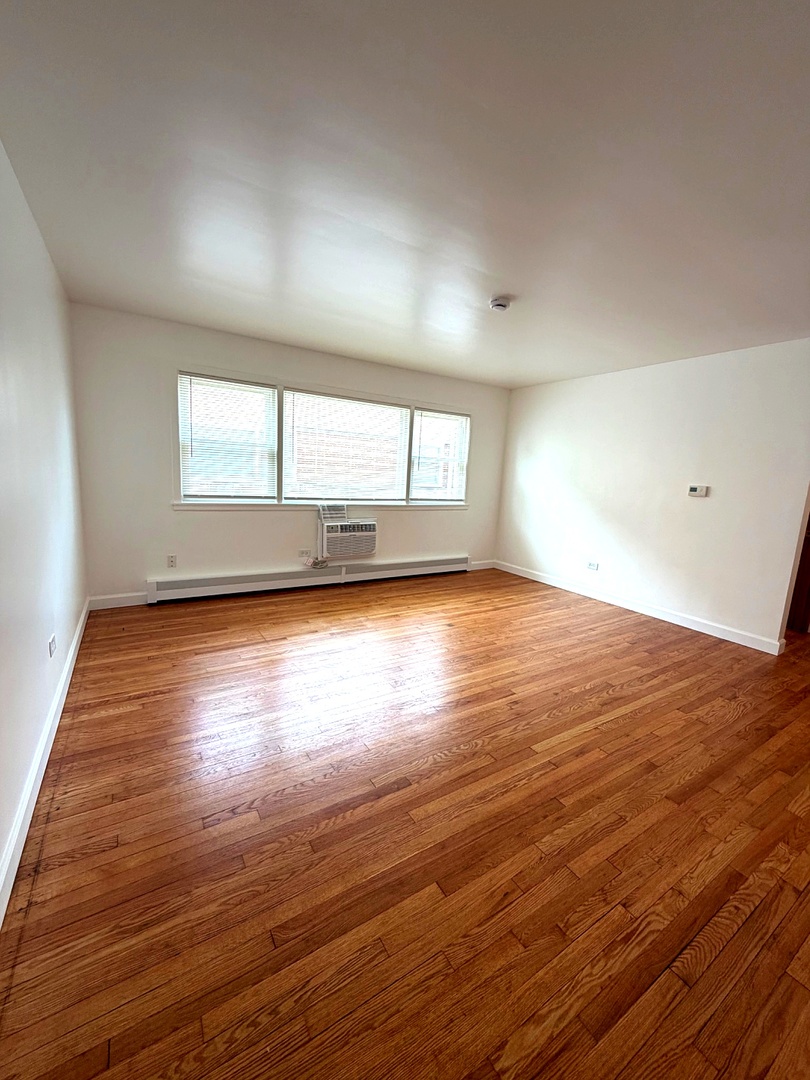 4342 WARREN Avenue, Hillside, IL 60162